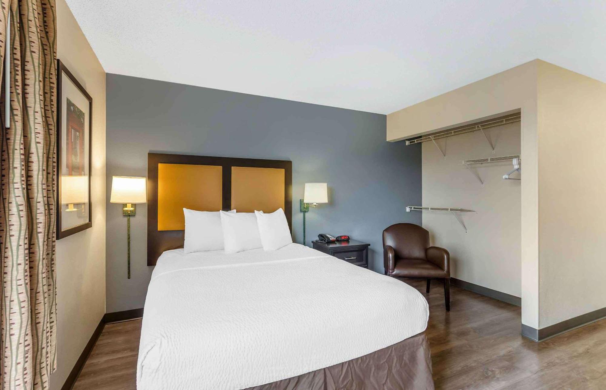 Extended Stay America Select Suites - Chicago - Naperville - East Eksteriør bilde